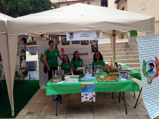 La Falla Saladar organiza un concurso de paellas y fiesta infantil el lunes día 12 3 La Falla Saladar en la Feria de asociaciones de Dénia