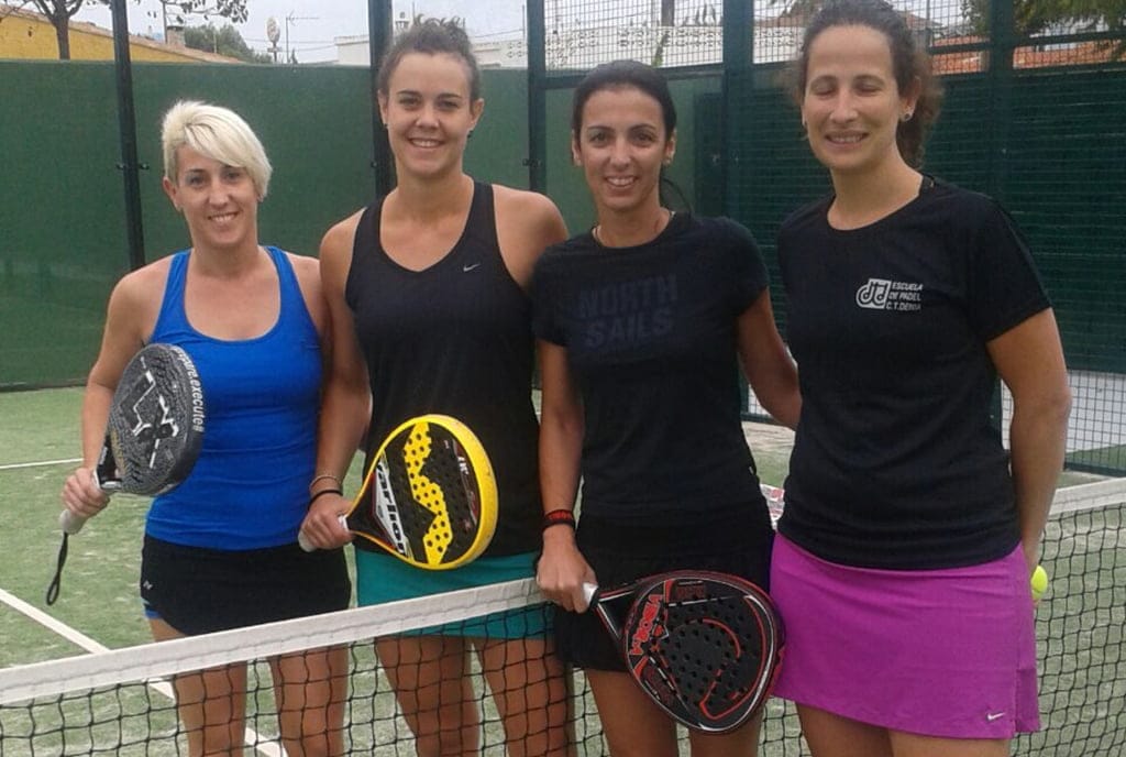 Derrota del Club Tenis Dénia en la primera jornada de la liga de Pádel 1 Las dianenses Molina y Merle junto a Moro y Martínez