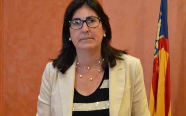 María Mut jurando su cargo de concejala