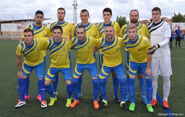 Once del CD Dénia ante el At