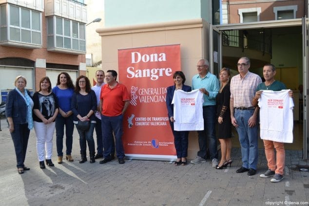 Organizadores y patrocinadores del Maratón de Sangre de Dénia