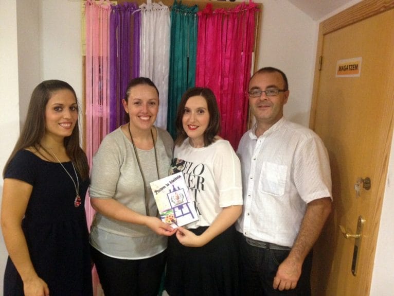 Pergamino infantil de la falla les Roques