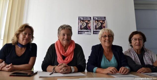 Representantes de las asociaciones feministas de la Marina Alta