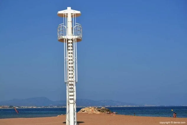 Socorristas 5 Torre de vigilancia Playa Els Molins