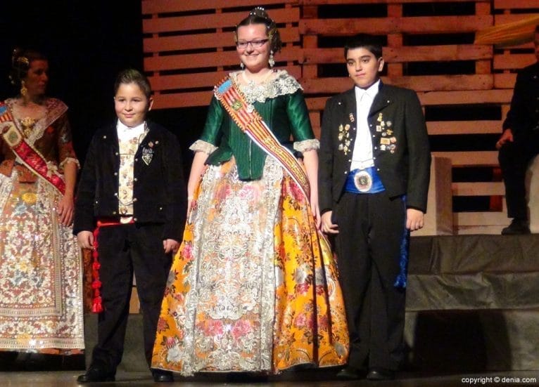Presentación infantil falla Diana 2016 - Comisión infantil