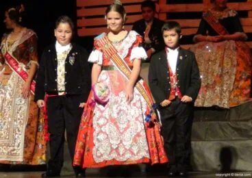 Presentación infantil falla Diana 2016 – Comisión infantil