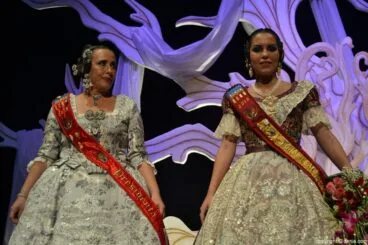 36 Presentación Darrere del Castell 2016 Ana Ortiz y María Valeiras