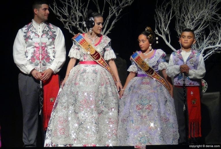 42 Presentación Camp Roig 2016 - Cargos 2016