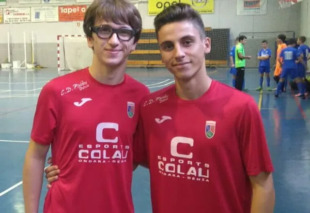 Los cadetes del Paidos Daniel Ferrer y Álvaro Escrivà, en los entrenamientos de la selección valenciana sub16 de Fútbol Sala 1 Alvaro Escrivá Sendra y Daniel Ferrer Mezquida