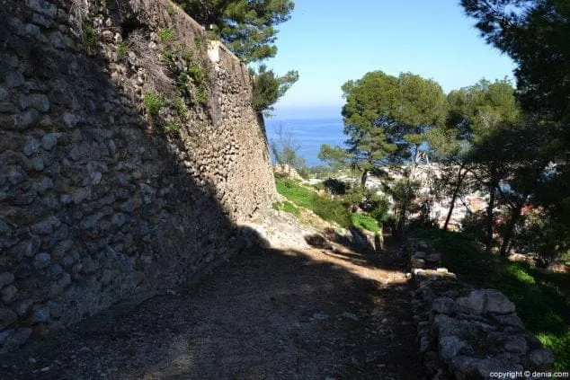 Mur du château de Dénia du Xe siècle