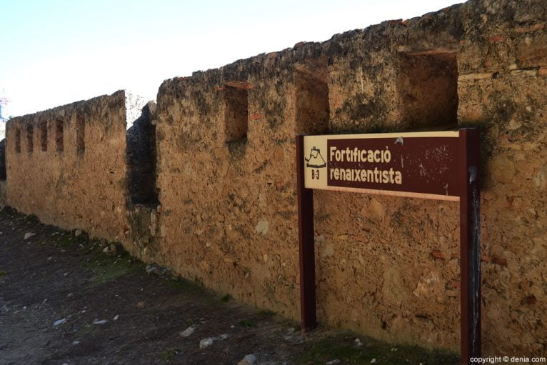 Castillo de Dénia - fortificación renacentista