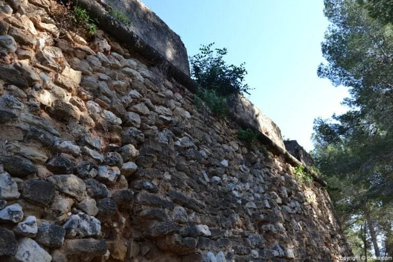 Castillo de Dénia - muralla