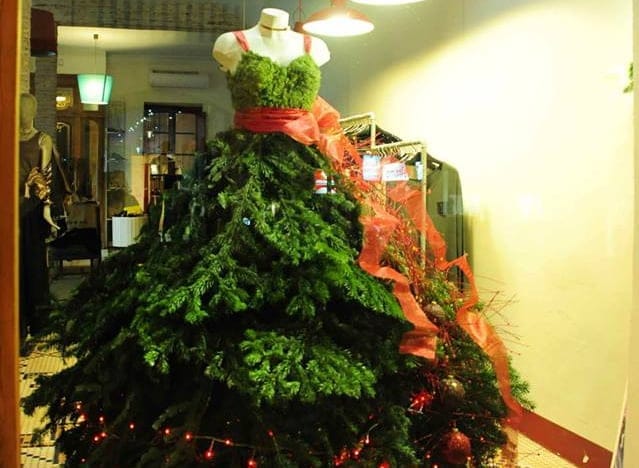 Convocan el concurso de escaparatismo navideño en comercios de la ciudad 1 Concurso de escaparatismo navideño Dénia