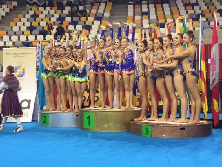 Gal.Gallo y Lourdes Miralles en el podio