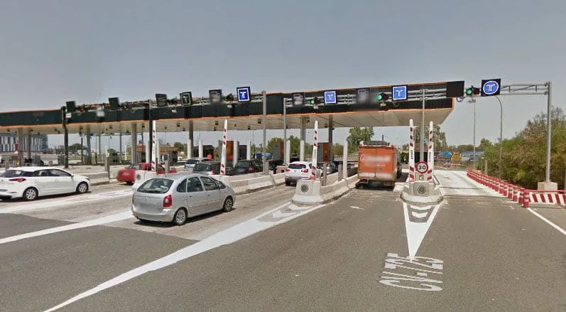 Peaje de la autopista en Ondara
