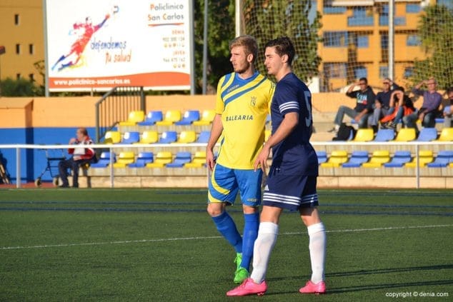 Renzo molt marcat pel seu defensor