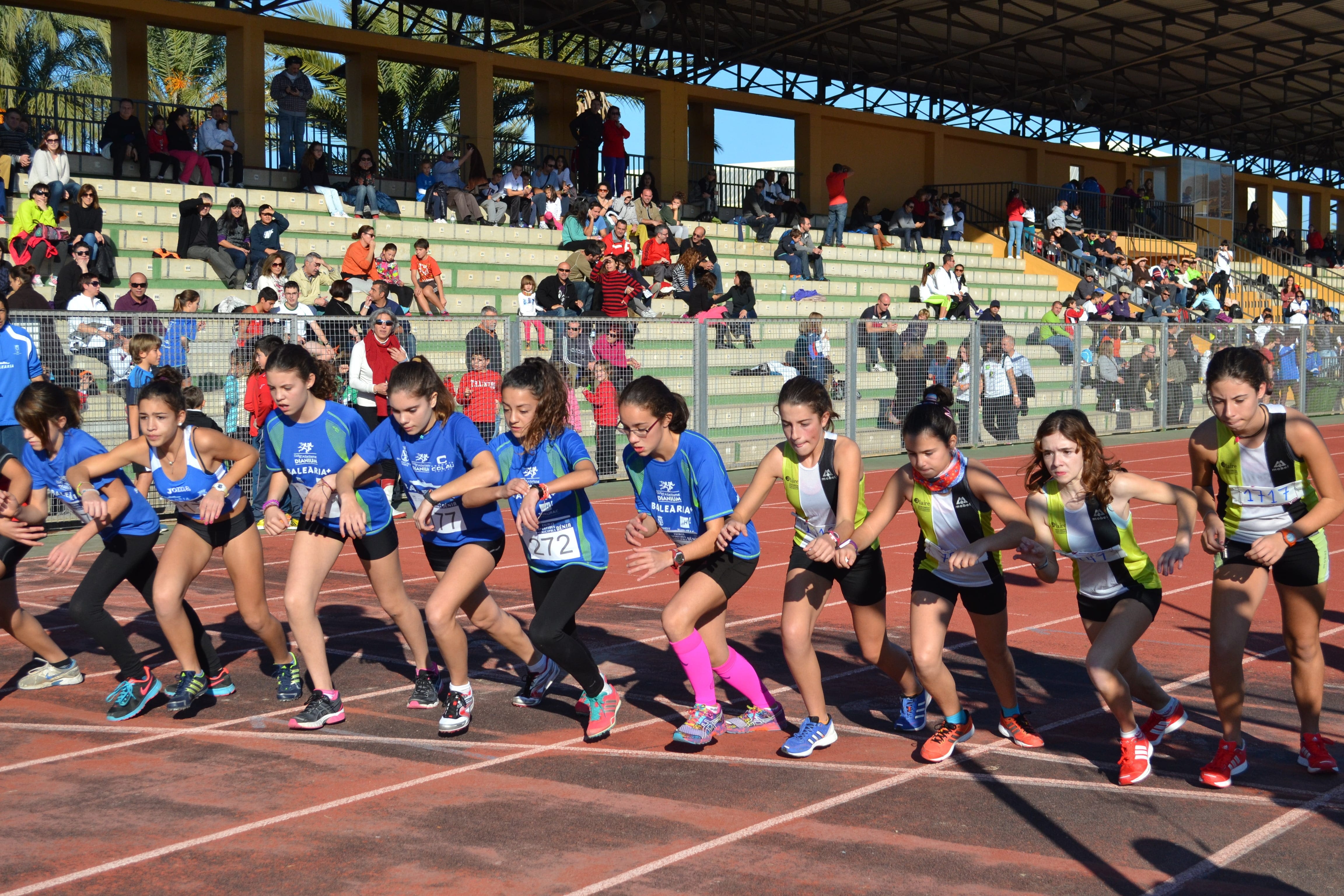 Salida de una prueba de cross en Dénia