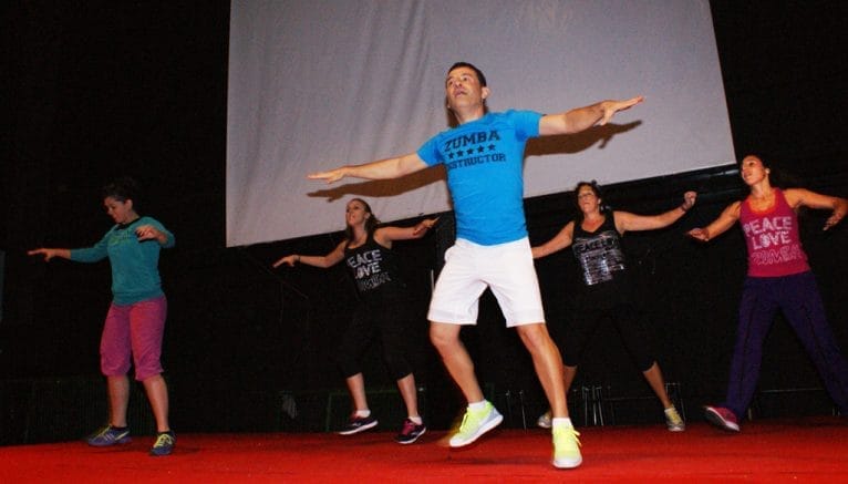 Zumba Solidaria con APROSDECO