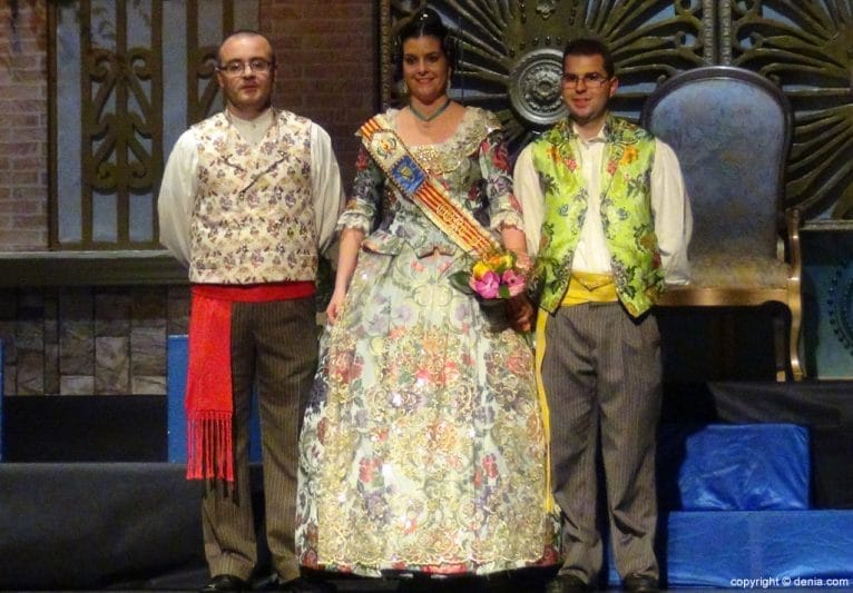 Presentación Les Roques - Corte de honor