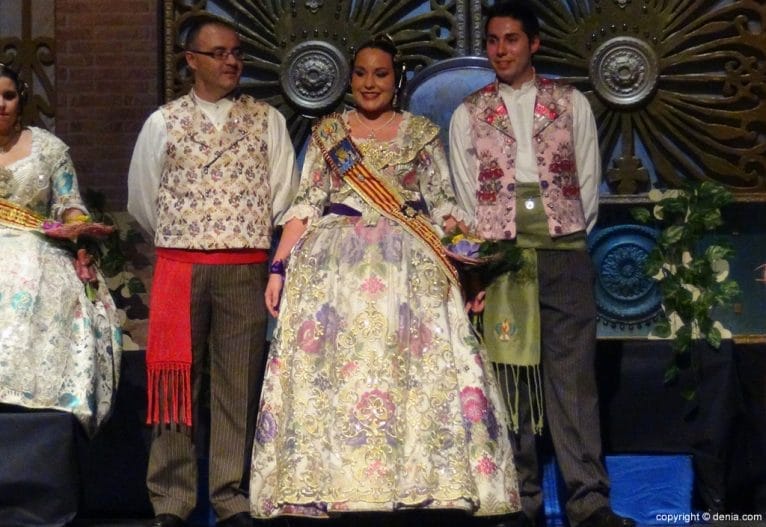 Presentación Les Roques - Corte de honor