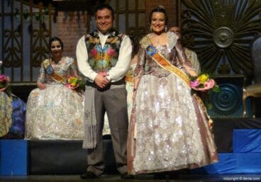 Presentación Les Roques – Corte de honor