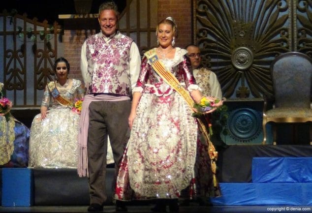 22 Presentación Les Roques Corte de honor