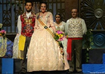 Presentación Les Roques – Corte de honor