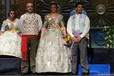 Presentación Les Roques – Corte de honor