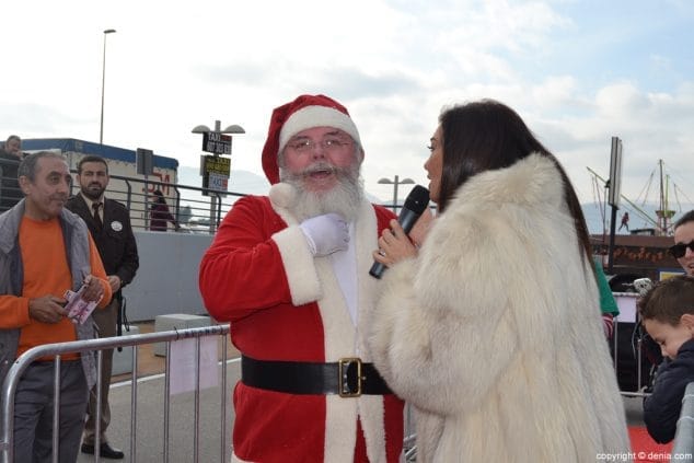 26 Papá Noel en Portal de la Marina Papa Noel y María Abradelo