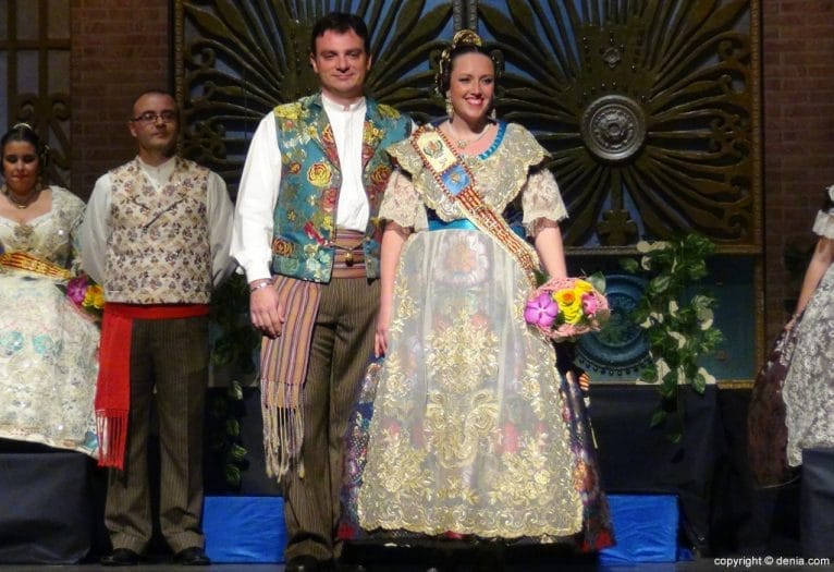 Presentación Les Roques - Corte de honor