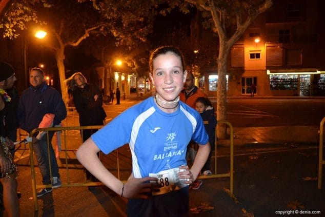 Angela Moltó al cruzar la meta