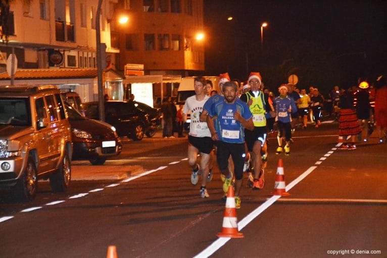 Cabeza de la prueba en el primer kilómetro