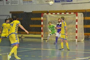 El Dénia Futsal defendiendo
