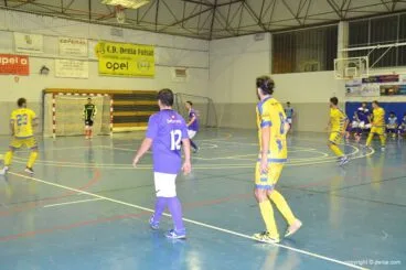 El Dénia Fútsal presionando arriba