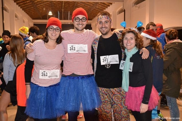 Grupo de disfrazados de Wally