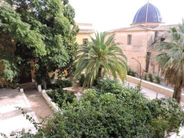 Jardines del antiguo hospital