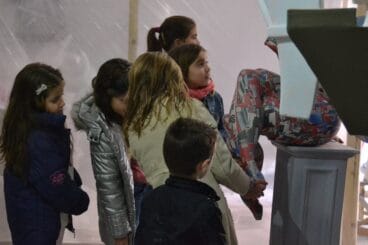 La falla Campaments visitó su monumento infanitl