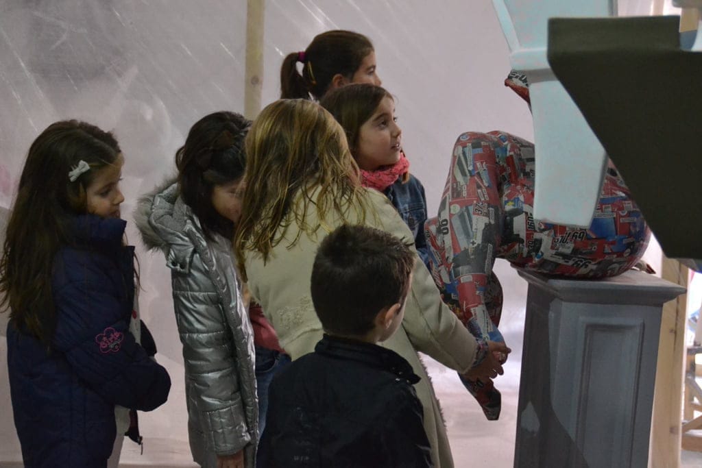 La falla Campaments visitó su monumento infanitl