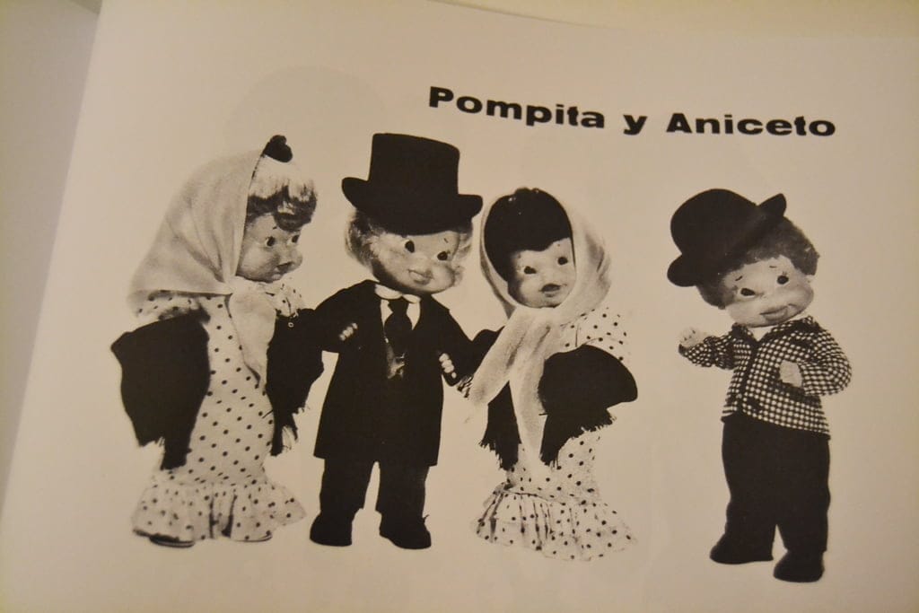 Libro sobre Muñecas Florido