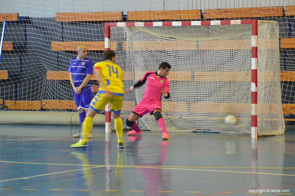 Tercer gol del Dénia Futsal ante el CD Torrejón FS