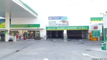 Tienda y lavado bp