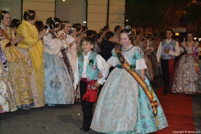02 Presentación Saladar 2016 - Llegada de la comisión