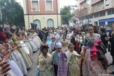 Presentación infantil Campaments 2016 – Llegada de la comisión