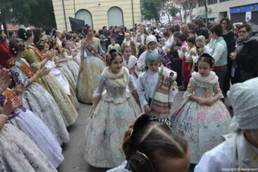 Presentación infantil Campaments 2016 – Llegada de la comisión