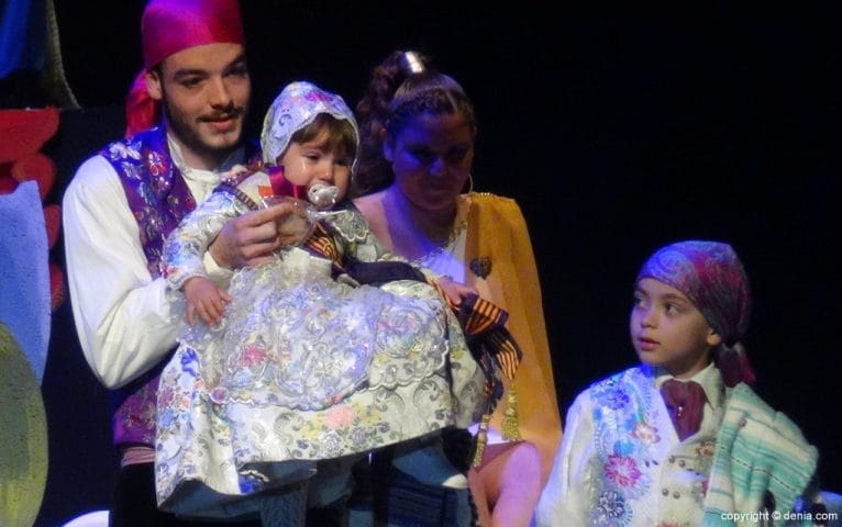 Presentación infantil Campaments 2016 - Comisión infantil