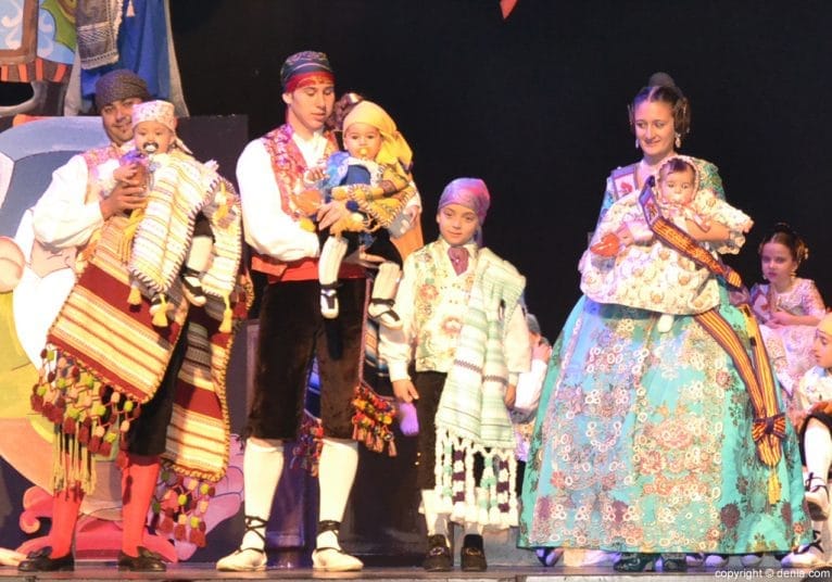 Presentación infantil Campaments 2016 - Comisión infantil