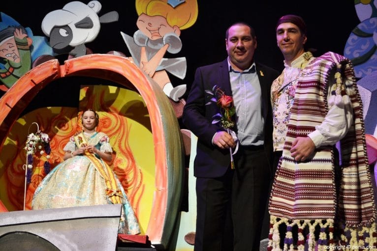 Presentación infantil Campaments 2016 - Pleitesía Paco Arnau
