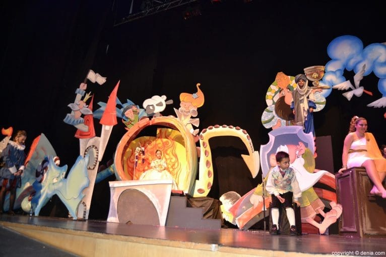 Presentación infantil Campaments 2016 - Escenario