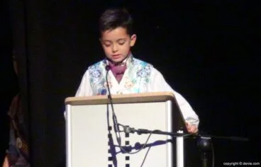 Presentación infantil Campaments 2016 – Izan