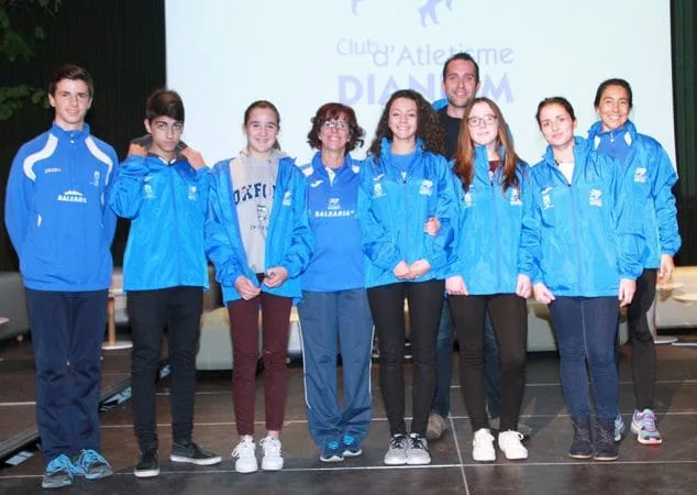 El Club Atletismo Baleària Diánium presentó a sus atletas para la temporada 2016 5 Atletas Promesas del CA Baleària Diànium